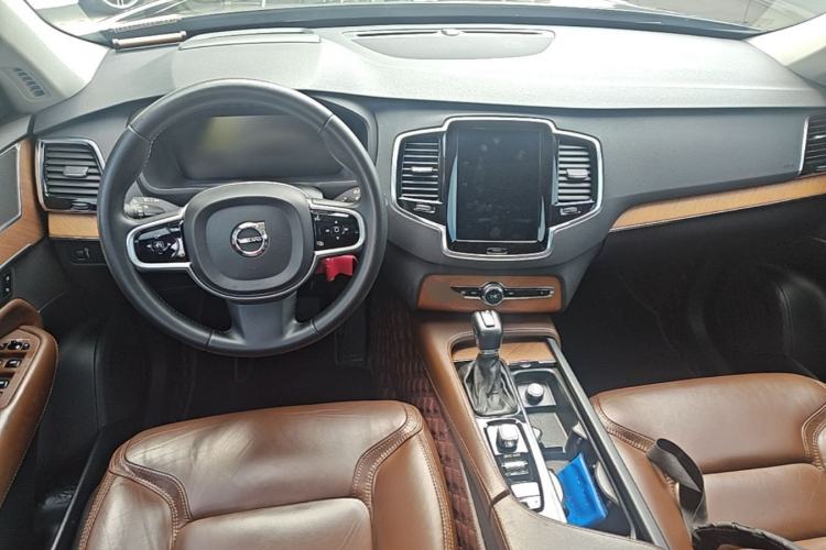 Used Volvo XC90 2018 T6 Zhiya Edition 7-seater Center Console