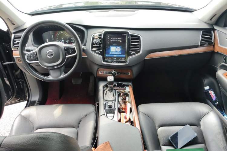 Used Volvo XC90 2018 T5 Zhiyi Edition 5-seater Center Console