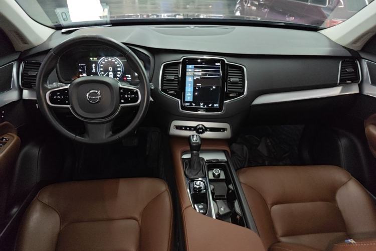 Used Volvo XC90 2018 T5 Zhiyi Edition 5-seater Center Console