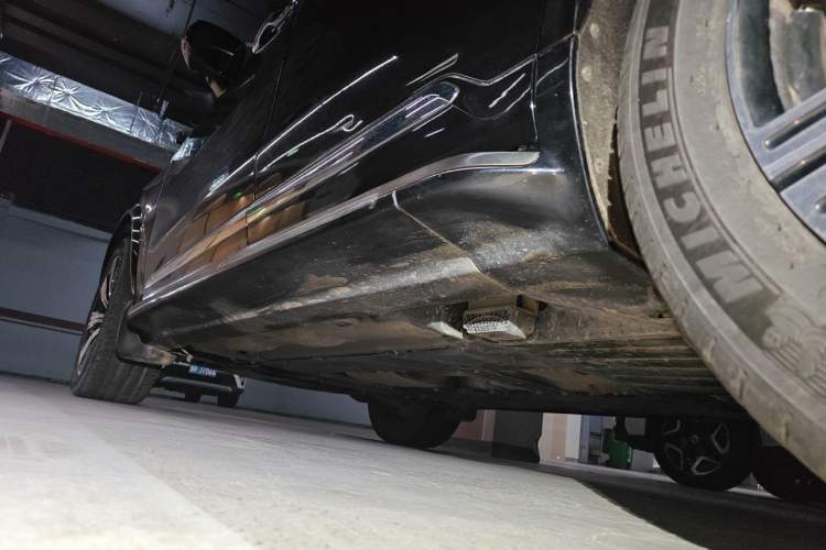 Used Volvo XC90 2018 T6 Prestige 7-Seater Chassis Rear Left