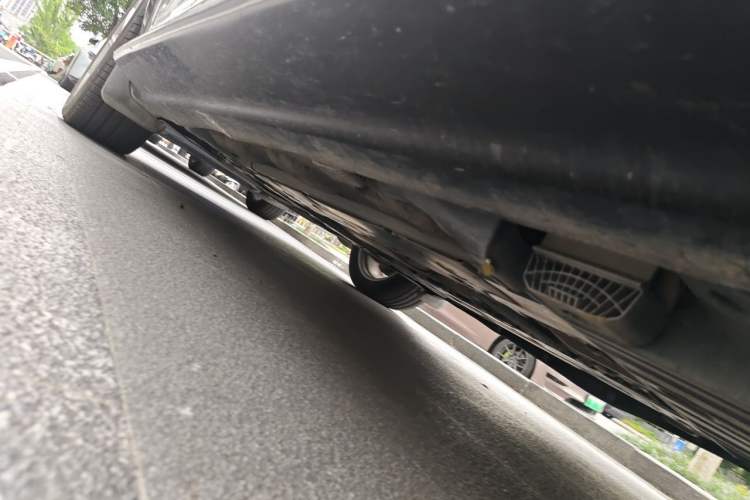 Used Volvo XC90 2018 T6 Prestige 7-Seater Chassis Rear Left