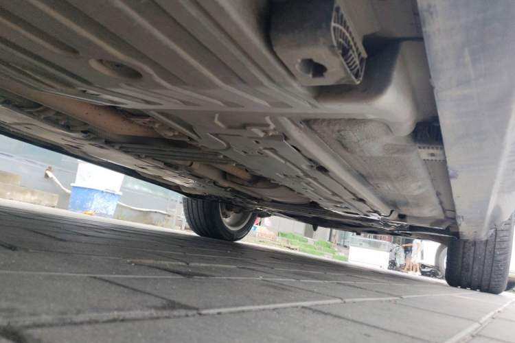 Used Volvo XC90 2018 T6 Prestige 7-Seater Chassis Rear Right