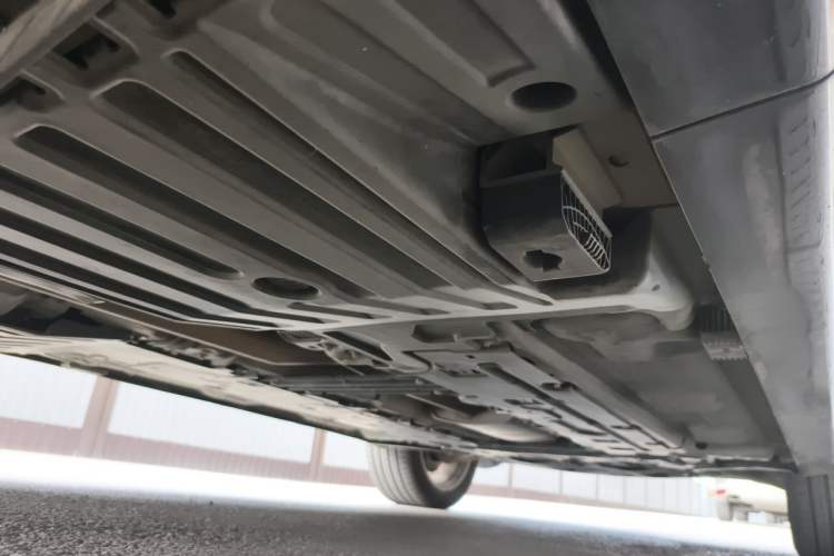 Used Volvo XC90  Chassis Rear Right