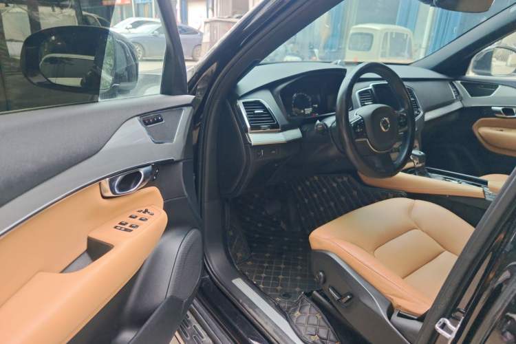 Used Volvo XC90 2018 T5 Zhiyi Edition 7-Seater Driver Seat