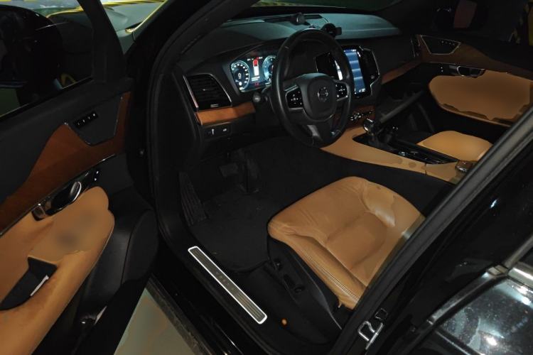 Used Volvo XC90 2018 T6 Zhiya Edition 7-seater Driver Seat
