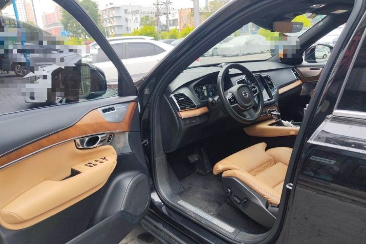 Used Volvo XC90 2018 T6 Prestige 7-Seater Driver Seat