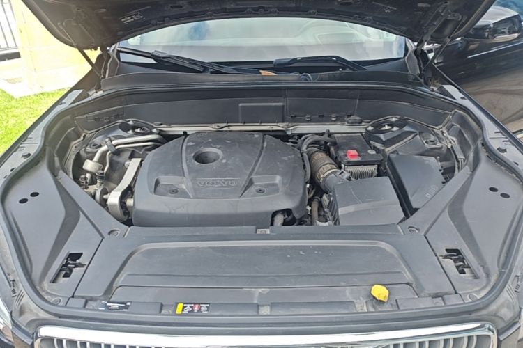 Used Volvo XC90 2018 T6 Zhiya Edition 7-seater Engine Bay