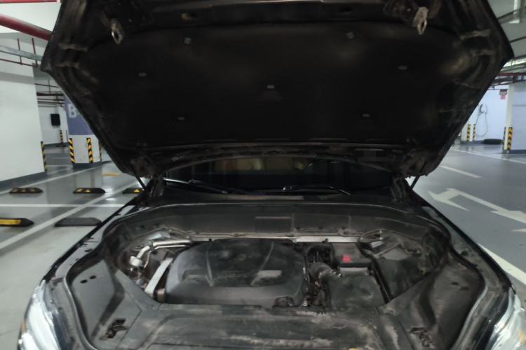 Used Volvo XC90 2018 T5 Zhiyi Edition 7-Seater Engine Bay