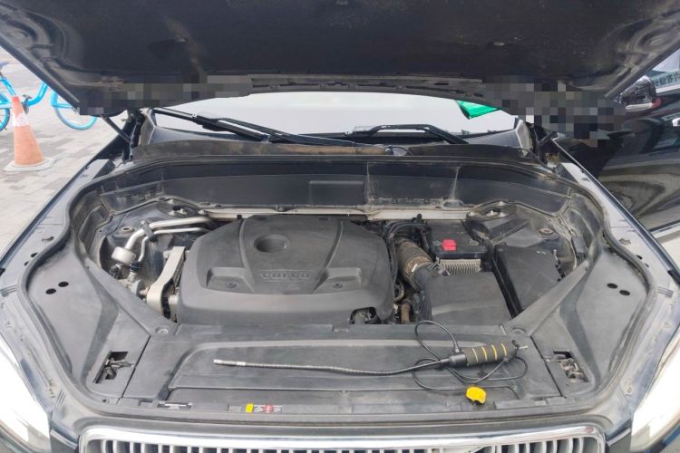 Used Volvo XC90 2018 T6 Prestige 7-Seater Engine Bay
