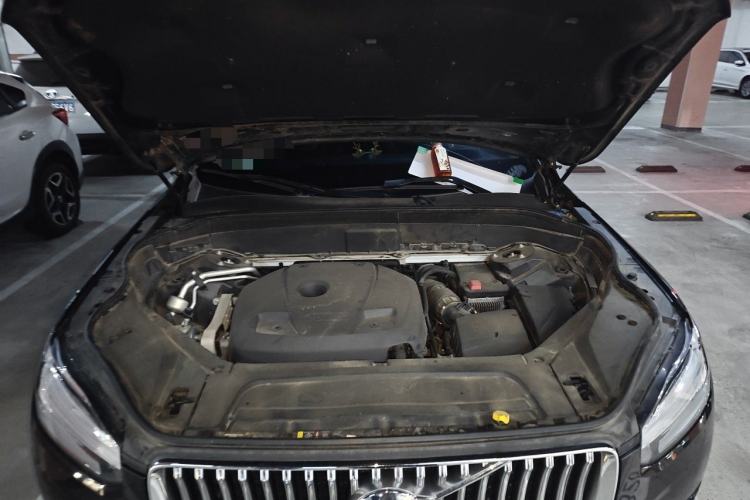 Used Volvo XC90 2018 T6 Prestige 7-Seater Engine Bay