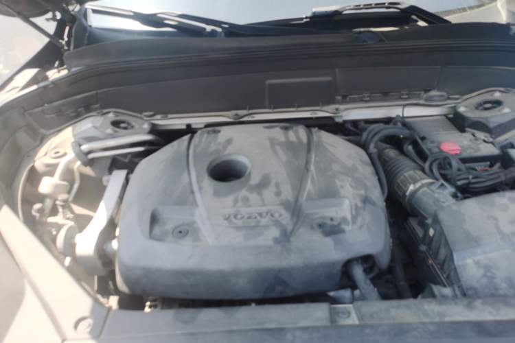 Used Volvo XC90 2018 T6 Zhiyi Edition 7-Seater Engine Bay