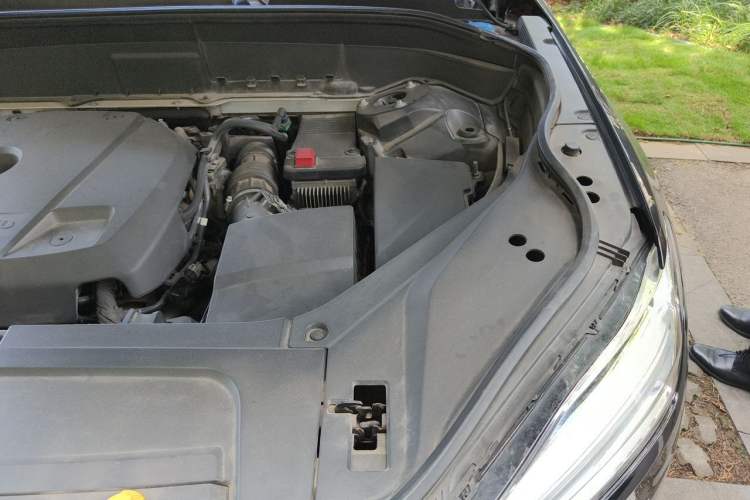 Used Volvo XC90 2018 T6 Zhiyi Edition 5-seater Engine Bay Left