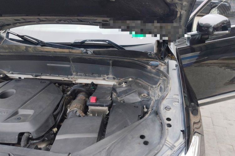 Used Volvo XC90 2018 T6 Prestige 7-Seater Engine Bay Left