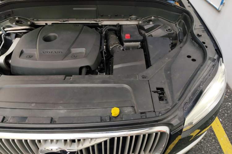 Used Volvo XC90 2018 T6 Zhiyi Edition 7-Seater Engine Bay Left