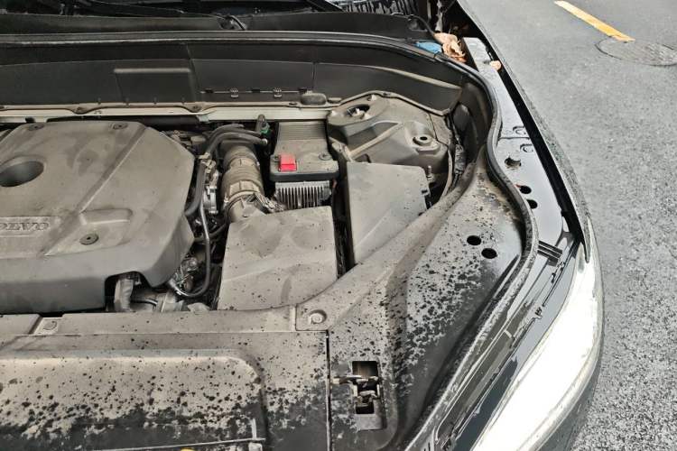 Used Volvo XC90 2018 T6 Prestige 7-Seater Engine Bay Left