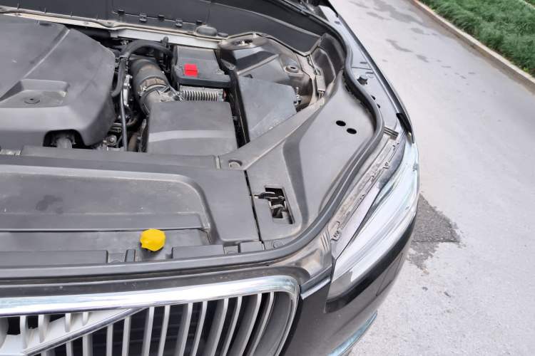 Used Volvo XC90 2018 T6 Zhiya Edition 7-seater Engine Bay Left