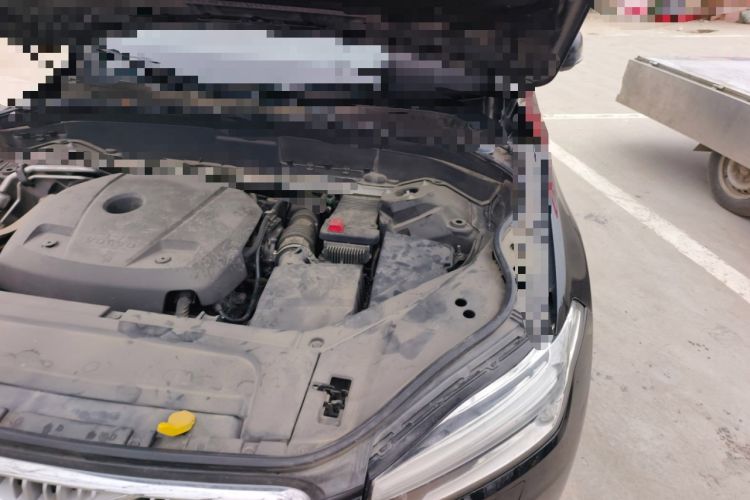 Used Volvo XC90 2018 T6 Prestige 7-Seater Engine Bay Left