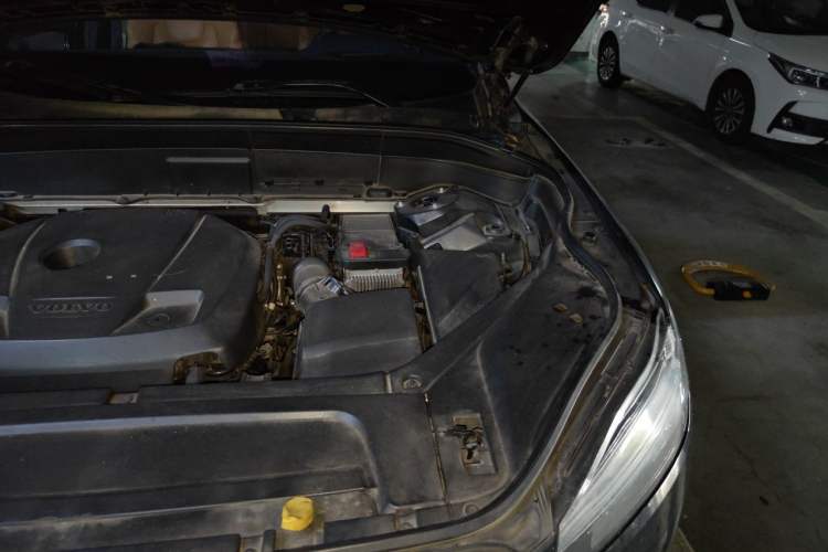 Used Volvo XC90 2018 T5 Zhiyi Edition 7-Seater Engine Bay Left