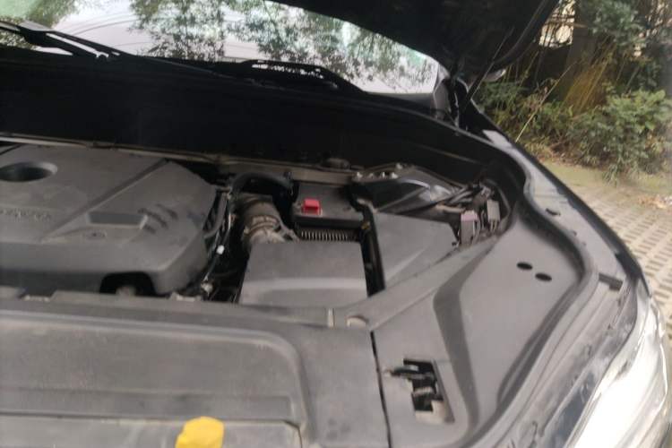 Used Volvo XC90 2018 T6 Zhiya Edition 7-seater Engine Bay Left