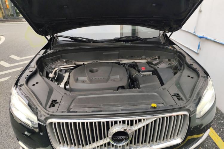 Used Volvo XC90 2018 T6 Zhiyi Edition 7-Seater Engine Bay