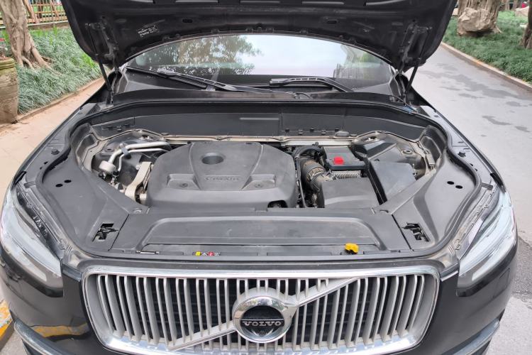 Used Volvo XC90 2018 T6 Zhiya Edition 7-seater Engine Bay