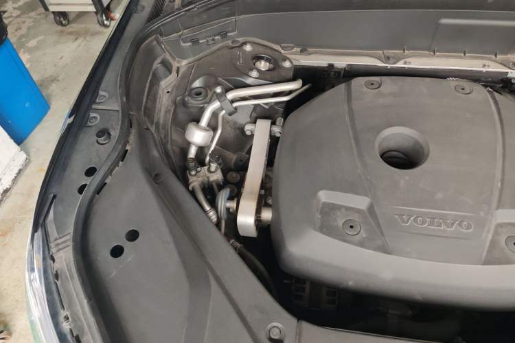 Used Volvo XC90 2018 T6 Zhiya Edition 7-seater Engine Bay Right