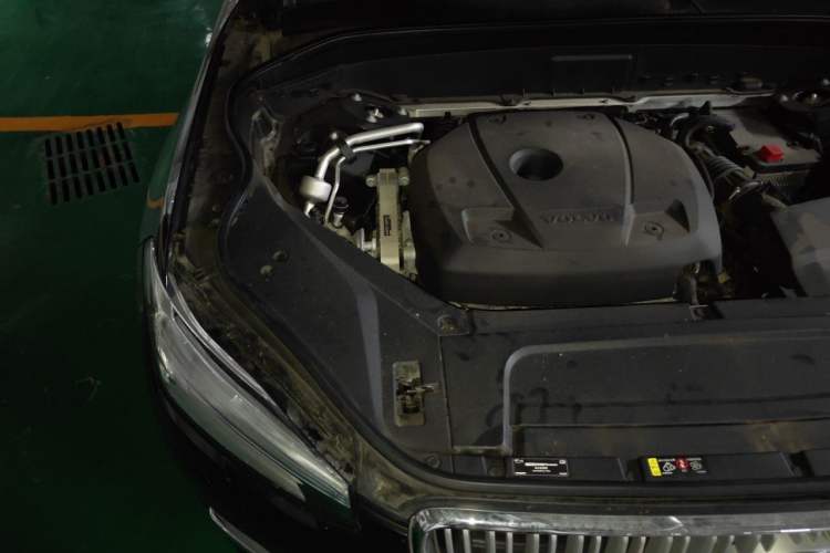 Used Volvo XC90 2018 T6 Zhiya Edition 7-seater Engine Bay Right