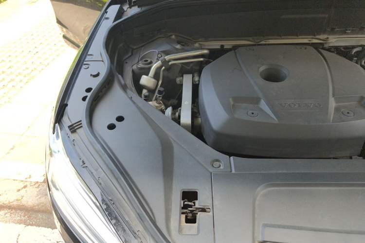 Used Volvo XC90 2018 T6 Zhiyi Edition 5-seater Engine Bay Right