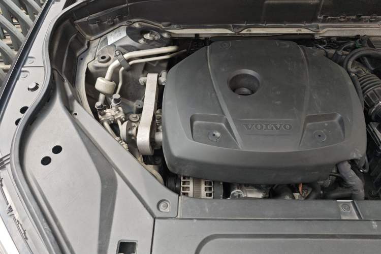 Used Volvo XC90 2018 T6 Zhiya Edition 7-seater Engine Bay Right