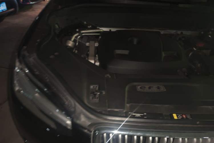 Used Volvo XC90 2018 T6 Prestige 7-Seater Engine Bay Right