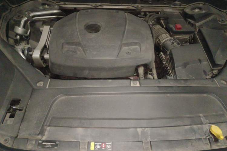 Used Volvo XC90 2018 T6 Prestige 7-Seater Engine Bay