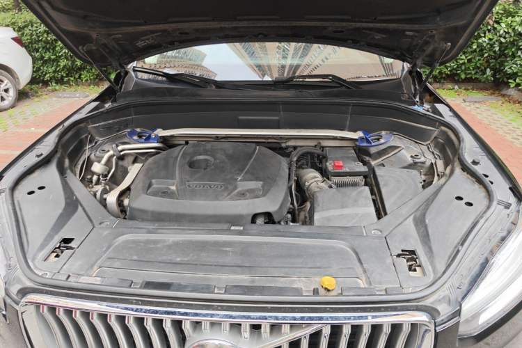 Used Volvo XC90 2018 T5 Zhiyi Edition 7-Seater Engine Bay