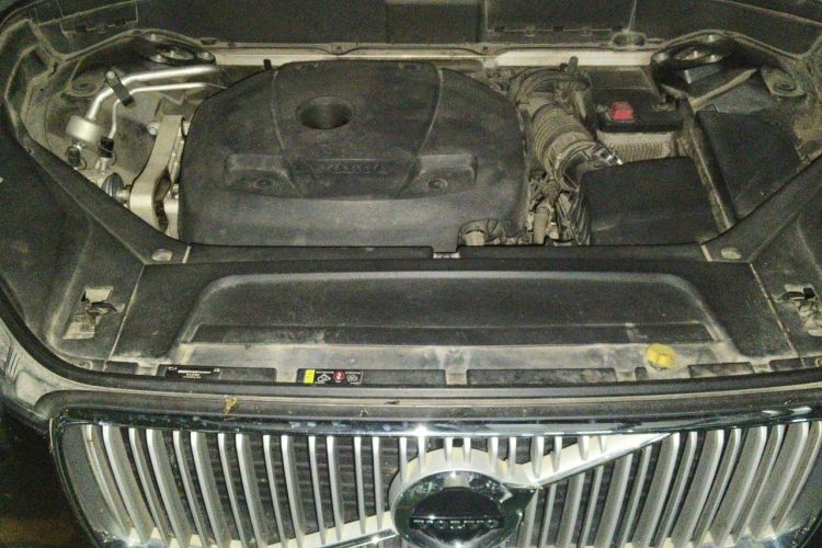 Used Volvo XC90 2018 T6 Prestige 7-Seater Engine Bay