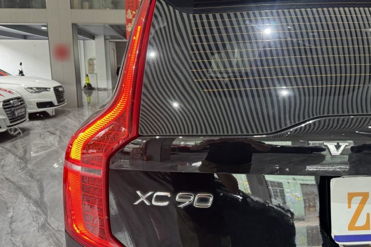 Used Volvo XC90 2018 T6 Prestige 7-Seater Exterior 6