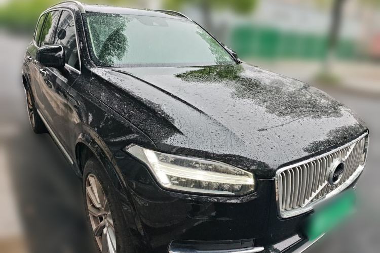 Used Volvo XC90 2018 T6 Prestige 7-Seater Front Right 45 Deg