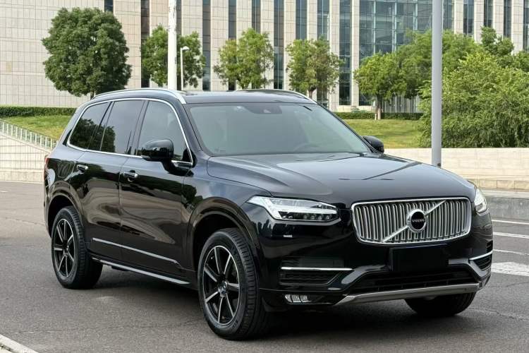 Used Volvo XC90 2018 T5 Zhiyi Edition 5-seater Front Right 45 Deg