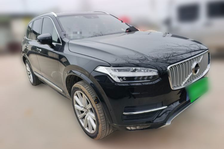 Used Volvo XC90 2018 T6 Prestige 7-Seater Front Right 45 Deg