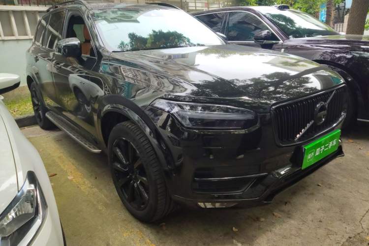 Used Volvo XC90 2018 T6 Zhiya Edition 7-seater Front Right 45 Deg
