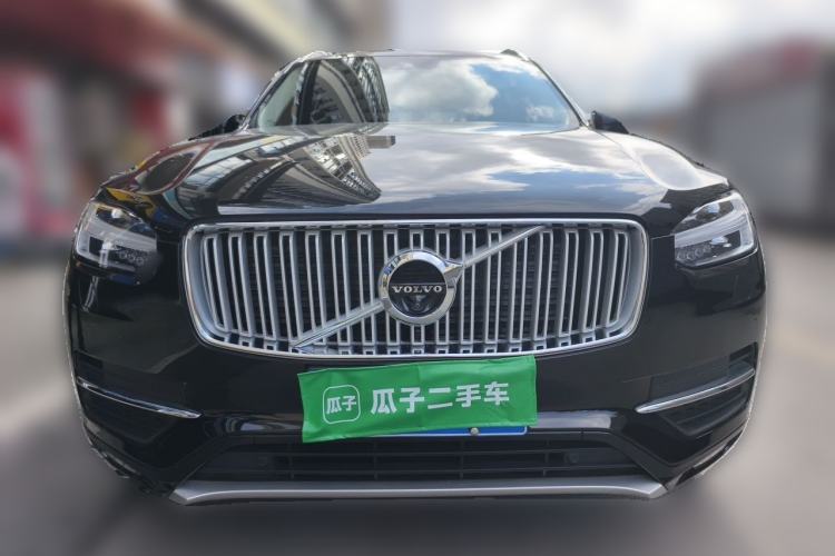 Used Volvo XC90  Front