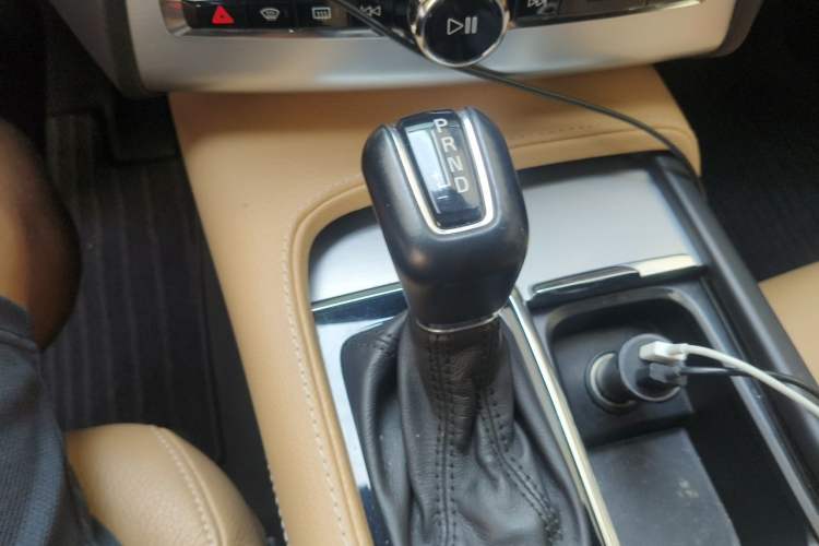 Used Volvo XC90 2018 T6 Zhiyi Edition 7-Seater Gear Lever