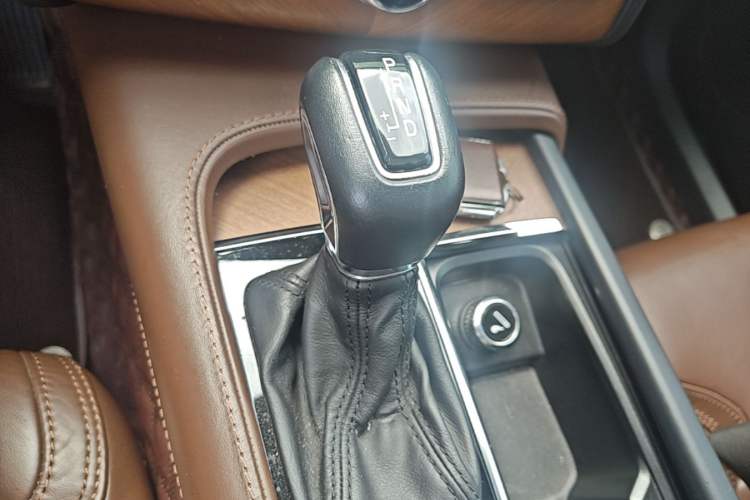 Used Volvo XC90 2018 T6 Zhiya Edition 7-seater Gear Lever