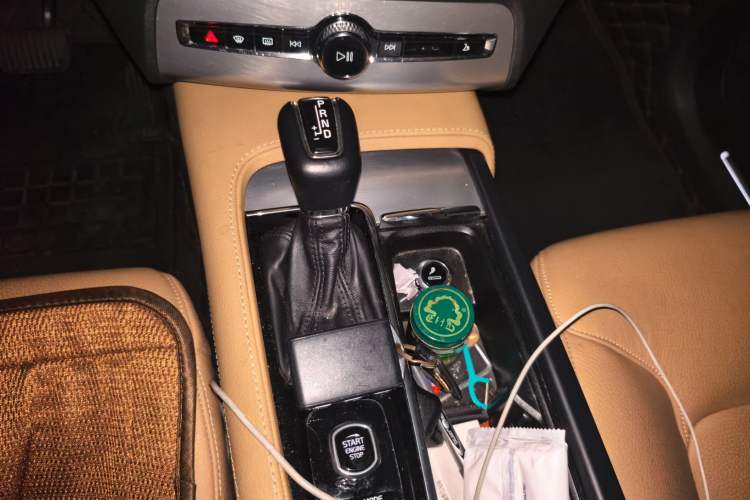 Used Volvo XC90 2018 T6 Zhiyi Edition 7-Seater Gear Lever
