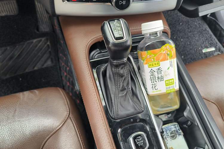 Used Volvo XC90 2018 T5 Zhiyi Edition 5-seater Gear Lever