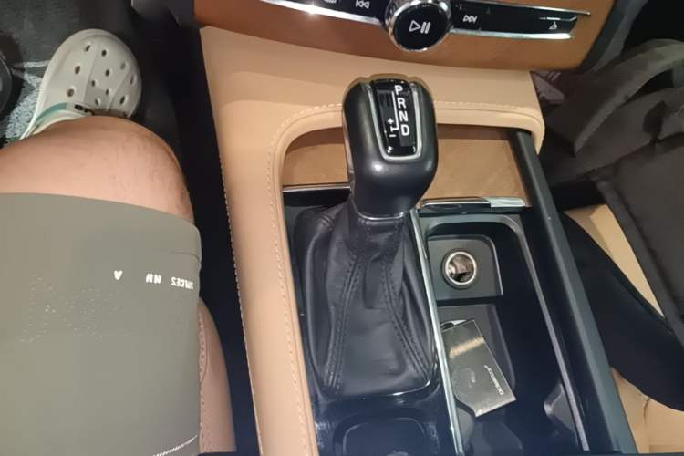 Used Volvo XC90 2018 T6 Zhiya Edition 7-seater Gear Lever