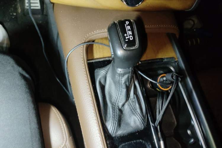 Used Volvo XC90 2018 T6 Zhiyi Edition 5-seater Gear Lever