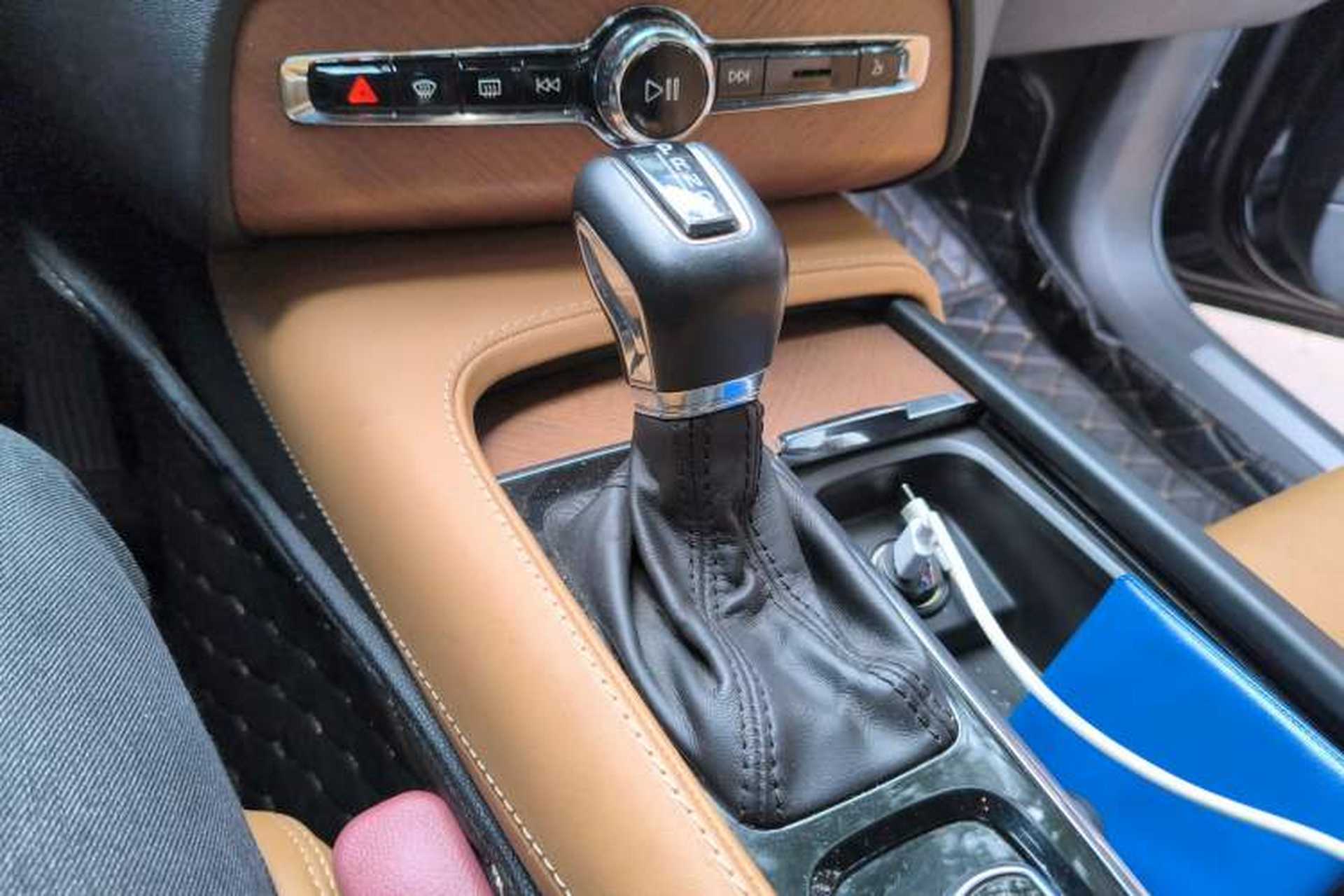 Used Volvo XC90 2018 T6 Zhiya Edition 7-seater Gear Lever