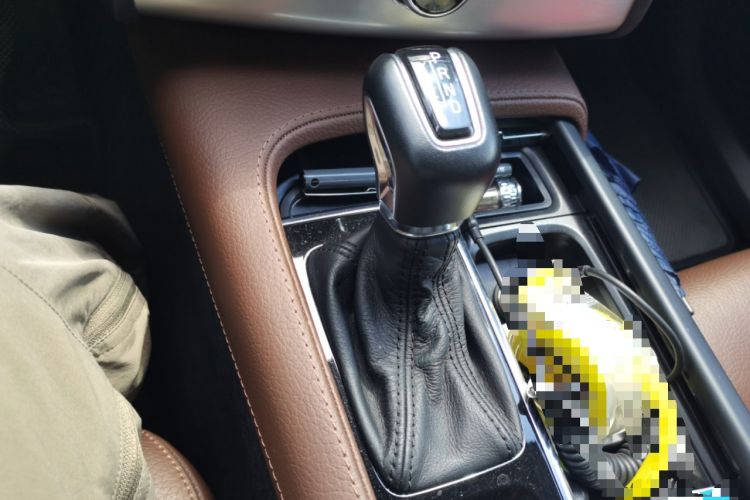 Used Volvo XC90 2018 T5 Zhiyi Edition 5-seater Gear Lever