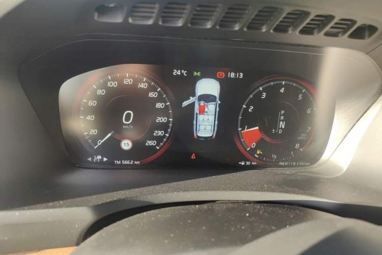 Used Volvo XC90 2018 T6 Prestige 7-Seater Instrument Cluster