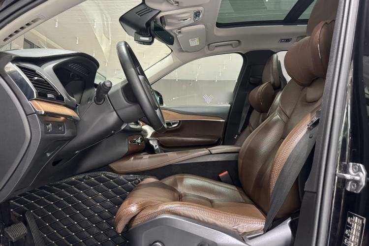 Used Volvo XC90 2018 T6 Prestige 7-Seater Interior 1