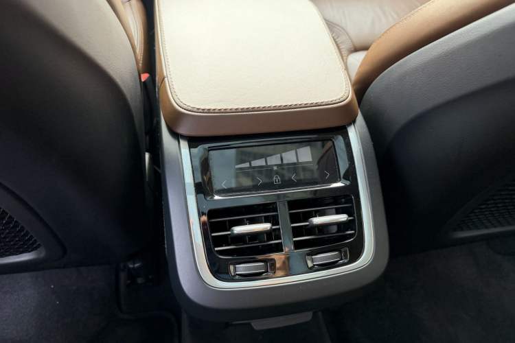 Used Volvo XC90 2018 T6 Zhiya Edition 7-seater Interior 5